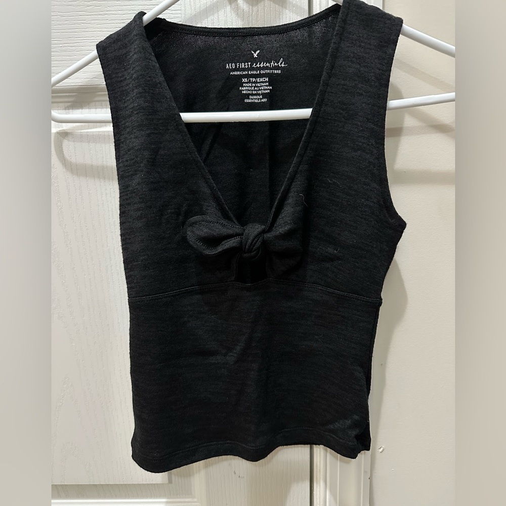 American Eagle black crop top